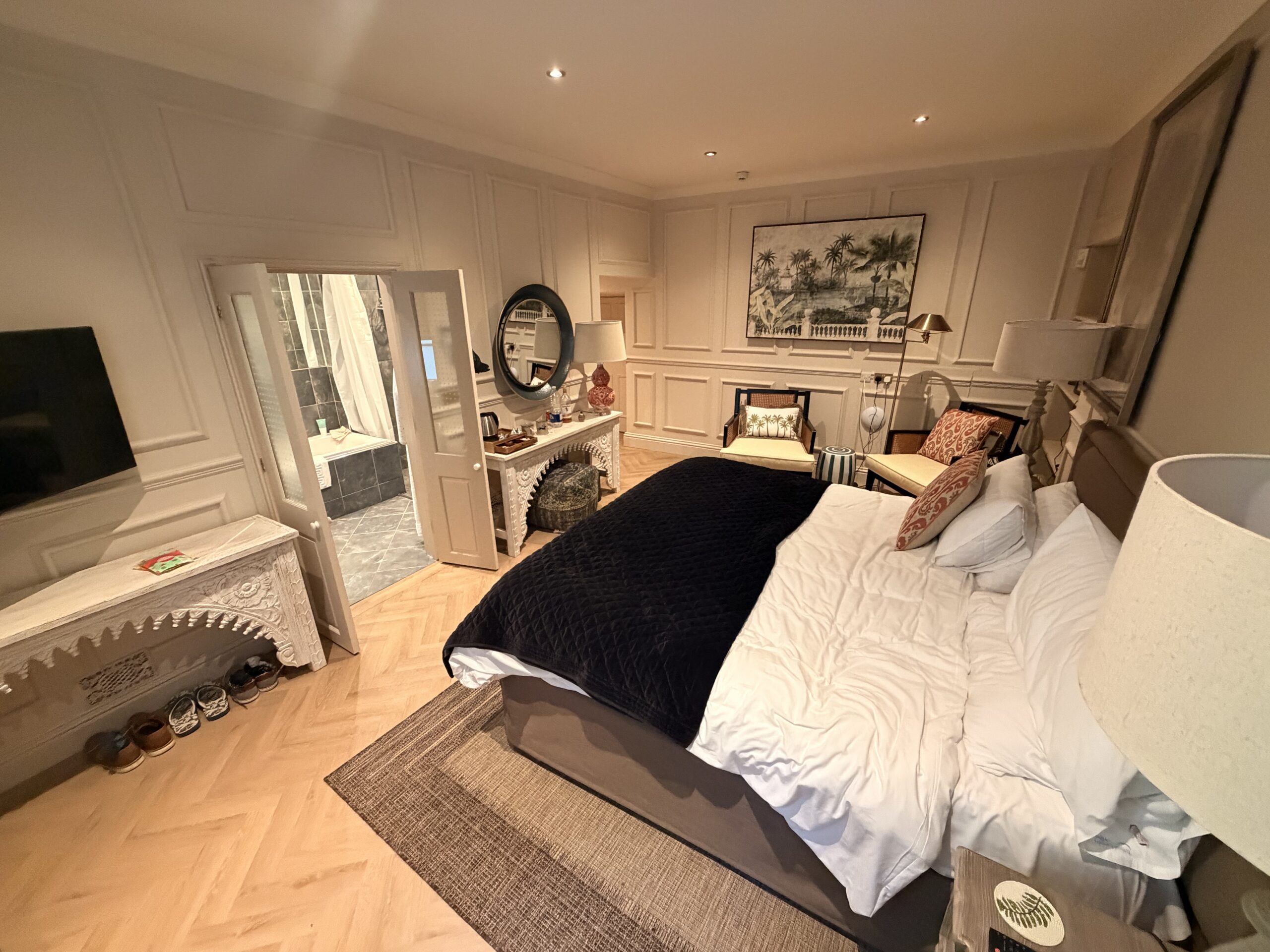 ground floor room 1